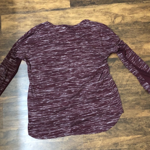 APT 9 Essentials tunic top women’s Size XL long sleeves Maroon White variegated - Picture 2 of 7